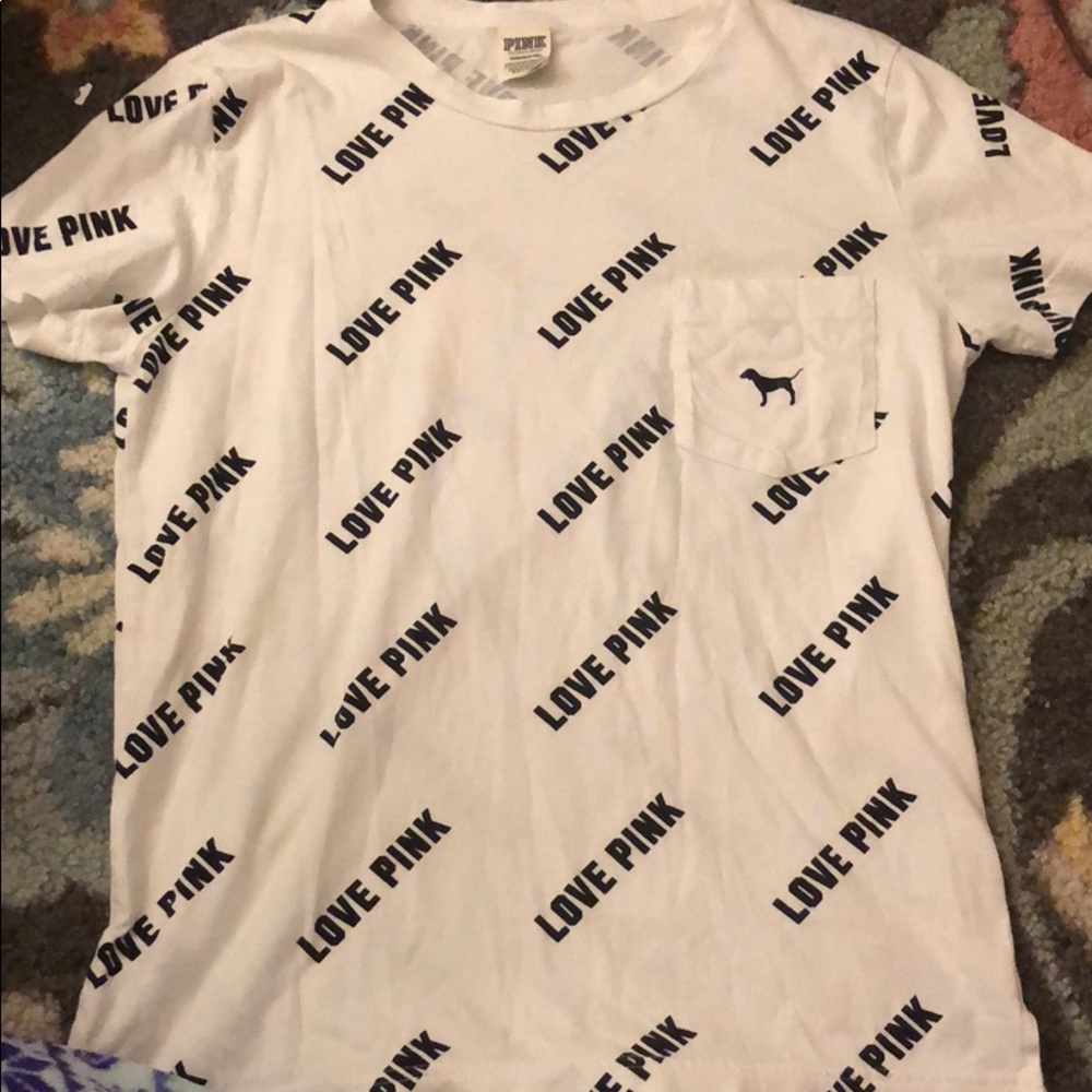 Pink/Victoria’s Secret tee shirt